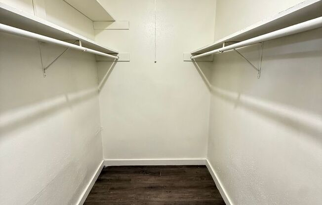 1 bed, 1 bath, 650 sqft, $1,289, Unit SUX-118