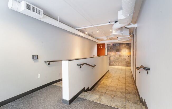 2 beds, 2 baths, $2,495, Unit UNIT # 302