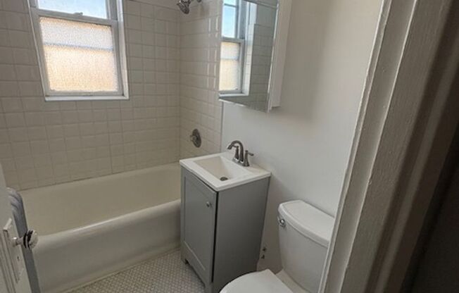 Studio, 1 bath, 500 sqft, $1,195, Unit 950-11