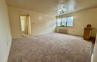 1 bed, 1 bath, $875, Unit 13