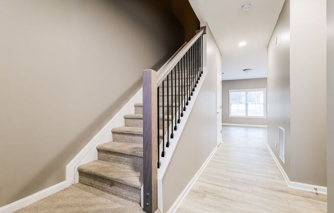 3 beds, 2.5 baths, 1,464 sqft, $1,395, Unit 114A