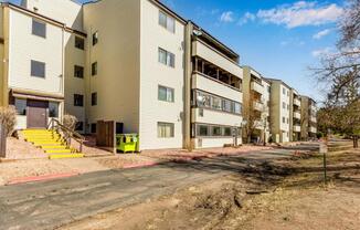 6520 DELMONICO DR