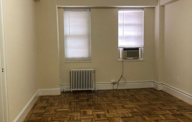 Studio, 1 bath, 362 sqft, $1,548, Unit 216