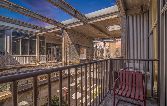 2 beds, 1 bath, $2,695, Unit Unit 262