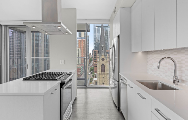 13 E HURON