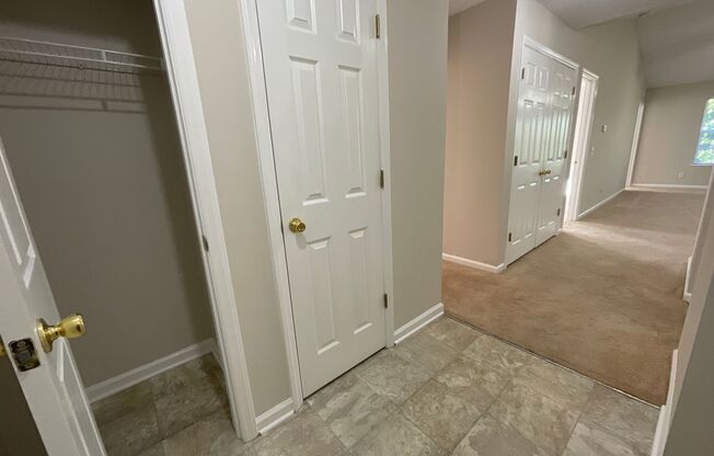 1 bed, 1 bath, 871 sqft, $1,225, Unit 2704-6