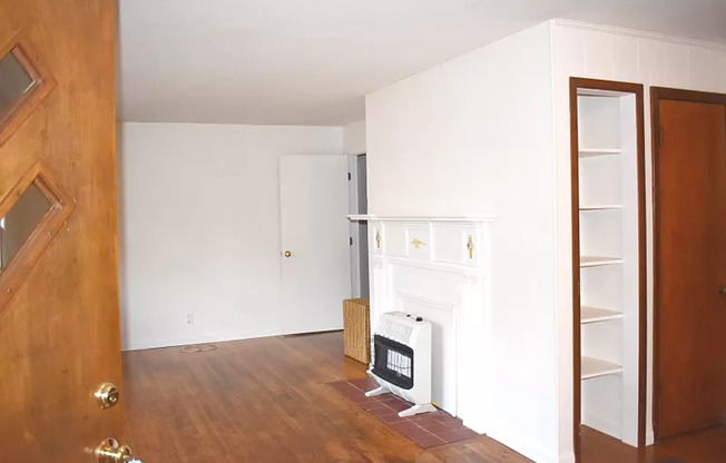 2 beds, 1 bath, $850