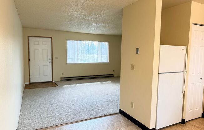 2 beds, 1 bath, 806 sqft, $1,469, Unit 6