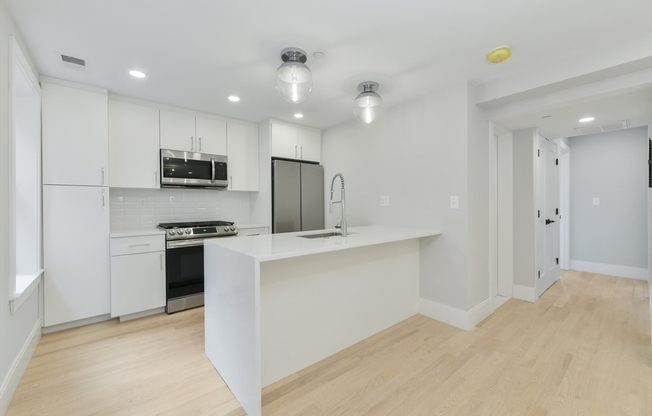 10 LAMSON CT