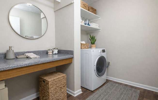 1 bed, 1.5 baths, 700 sqft, $1,200, Unit 1538-L
