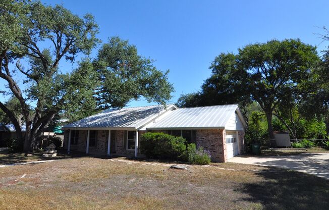 Amazing North Austin location on half an acre with bonus office!