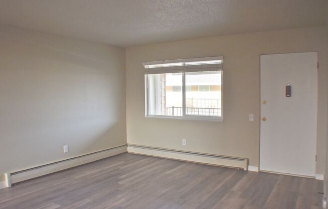 2 beds, 1 bath, 775 sqft, $1,395, Unit 445-28