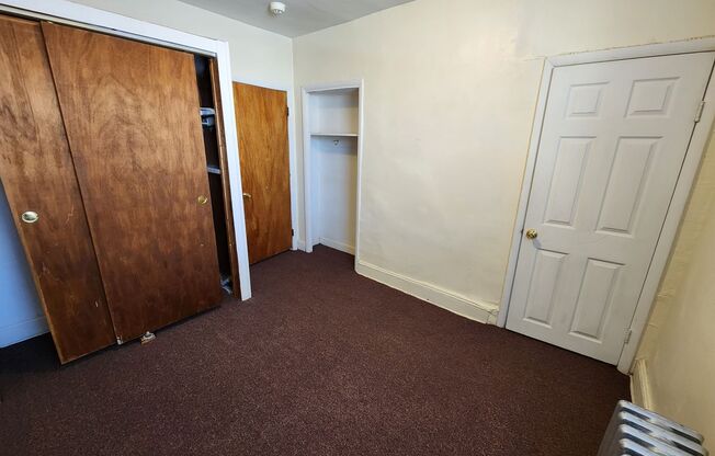 1527 S. 4th Street