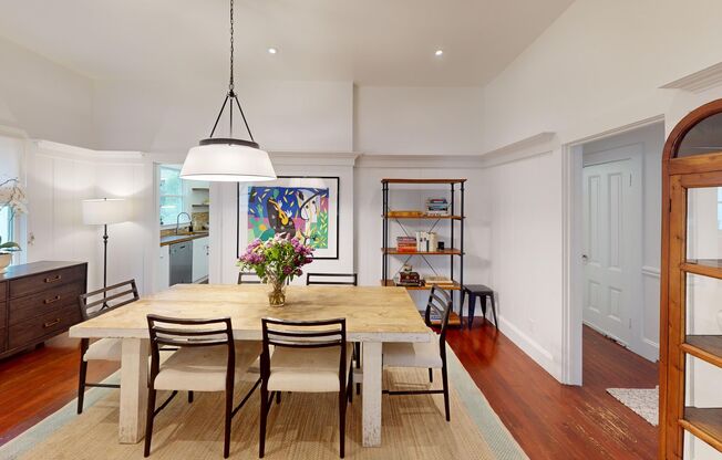 Downtown San Anselmo Updated 4x3 + aupair studio w/ private bath and large private yard