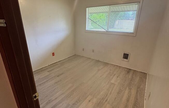 Country Squire Apartments 10833