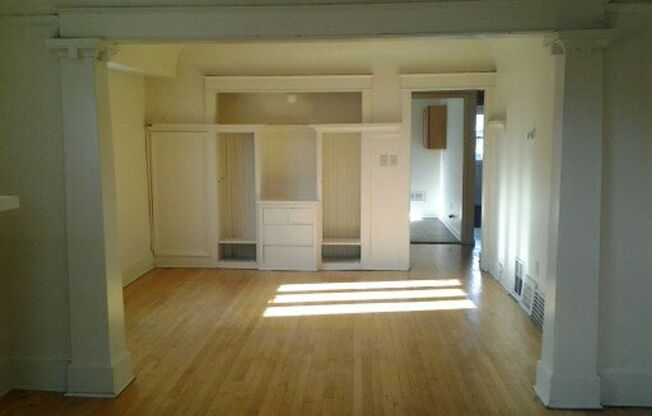 2611 N. 51st St.
