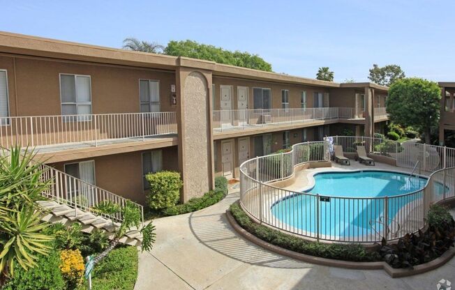 Trade Winds Apartments