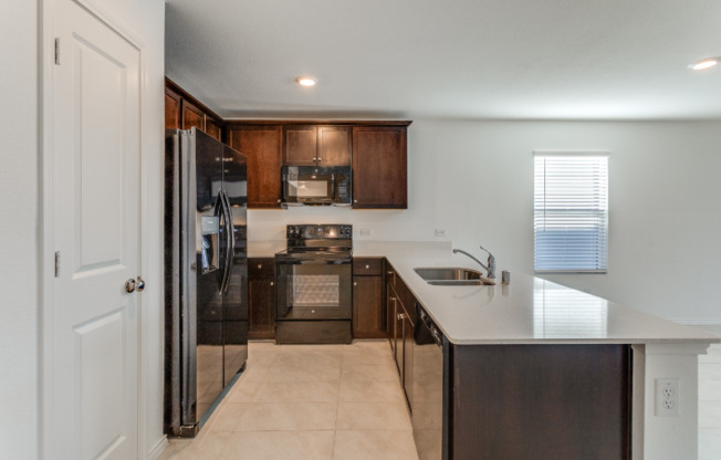 111 LEMONGRASS DR