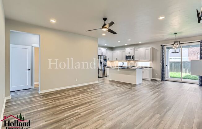 Modern Stylish 3-Bed Home in Prime Hillsboro Location