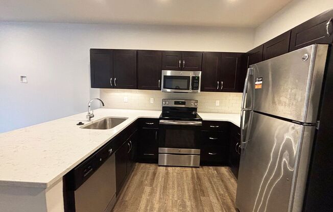 1 bed, 1 bath, 615 sqft, $1,525, Unit 3240-116