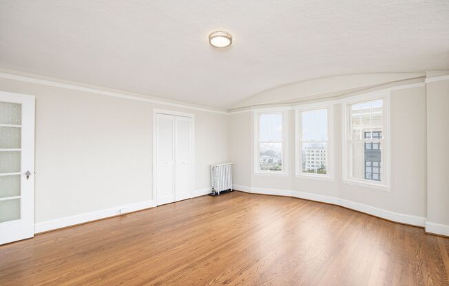 575 Pierce Street (1112r)