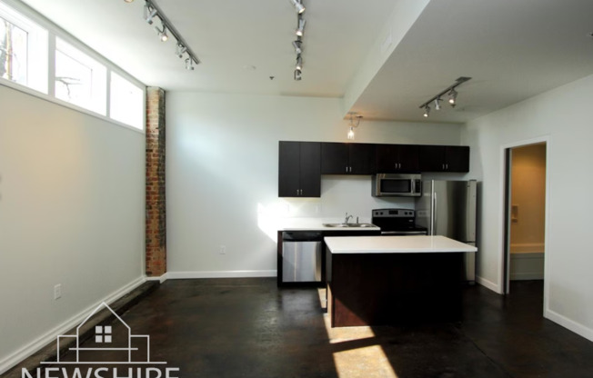 1 bed, 1 bath, 800 sqft, $1,150, Unit B