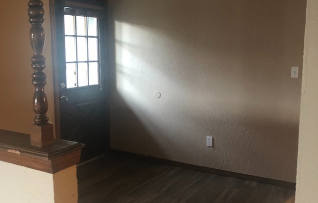 2 beds, 2 baths, $1,075