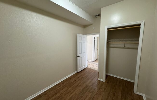 CHECK OUT THIS NICE 2BR/1BA DUPLEX WITH HUGE KITCHEN, LARGE FRONT YARD, Located right across from Pasco Hernando Community College. Less than 10 minutes from Downtown Dade City!