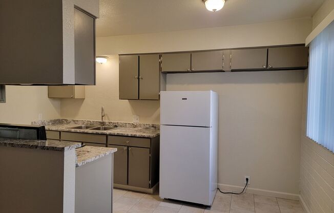 1 bed, 1 bath, 600 sqft, $1,200, Unit C