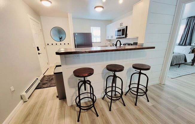 2 beds, 2 baths, 915 sqft, $2,575, Unit 4346-15