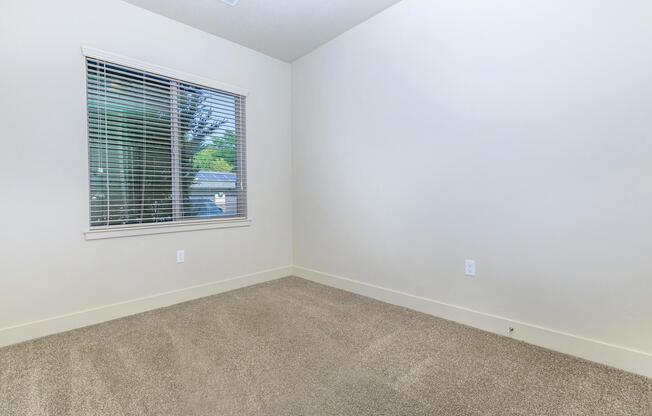 3 beds, 2 baths, 1,185 sqft, $1,819