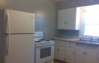 2 beds, 1 bath, $945