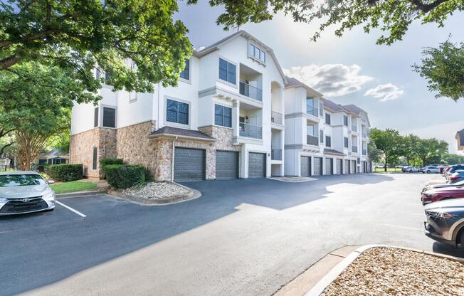 Private garages and tree-lined views bring added ease to your everyday at Alister Sunset Valley.