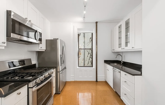 208 PROSPECT PARK W