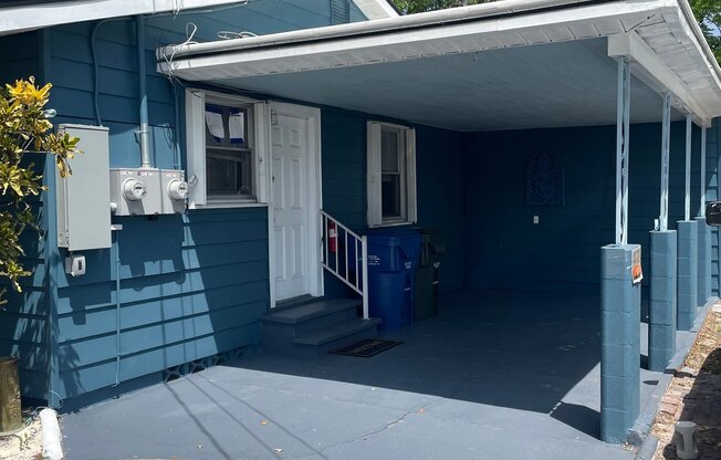 810 8 AVE SW
