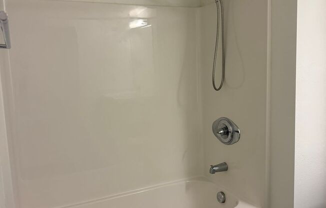 1 bed, 1 bath, 580 sqft, $1,299, Unit 209