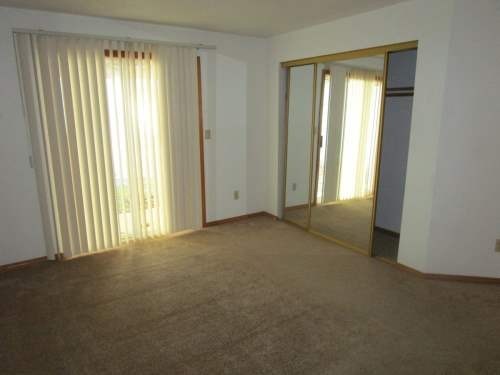 2 beds, 2 baths, $2,000