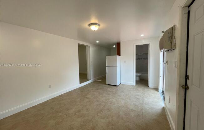 2957 SW 36 CT