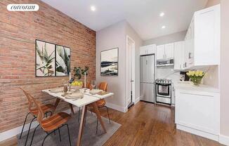 226 E 10 ST