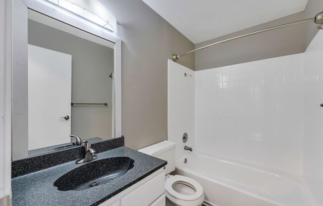 3 beds, 1.5 baths, 1,035 sqft, $2,195, Unit 104