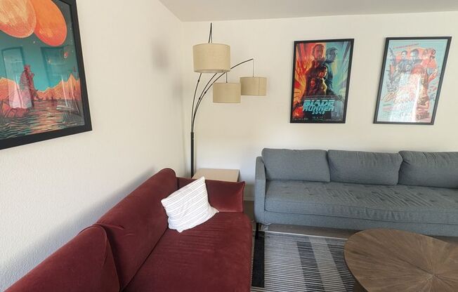 2 beds, 1 bath, $3,095