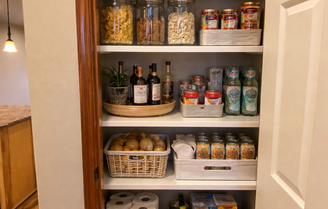 907Cher - Viking Inv, LLC