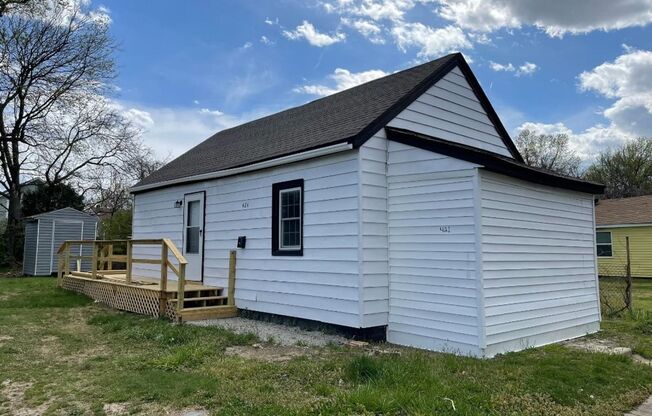 Cozy 2bd/1bath with Big Yard