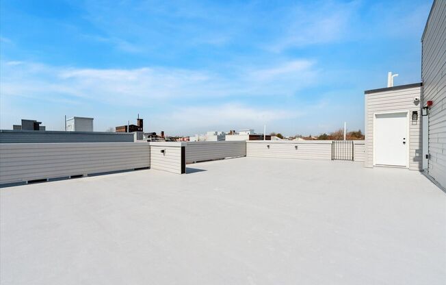 1 bed, 1 bath, 700 sqft, $1,203, Unit 201