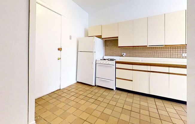 Top Floor Sheridan Park Studio
