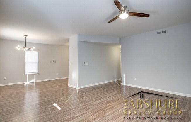 1009 MORELAND AVE
