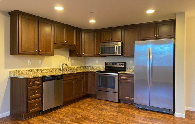 525 BEAVER STREET APARTMENTS