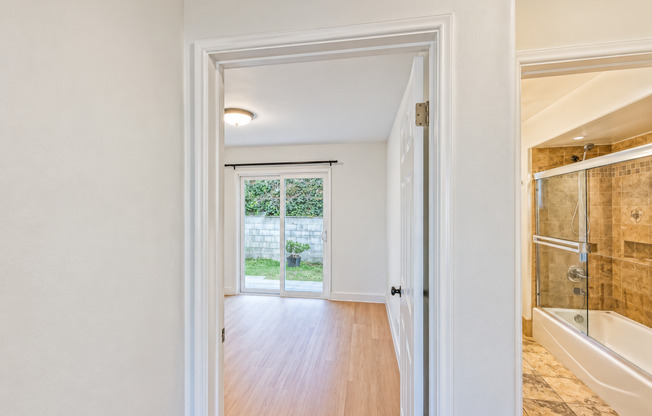 1 bed, 1 bath, 600 sqft, $2,295, Unit 3703