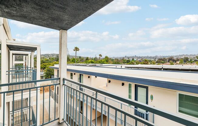 2 beds, 2.5 baths, 991 sqft, $4,195, Unit 2330-215