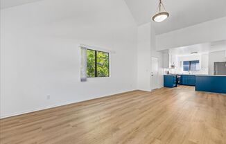 448 W WINDSOR RD